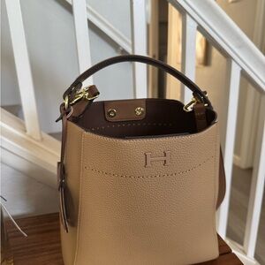 H Tan Crossbody Bag Set